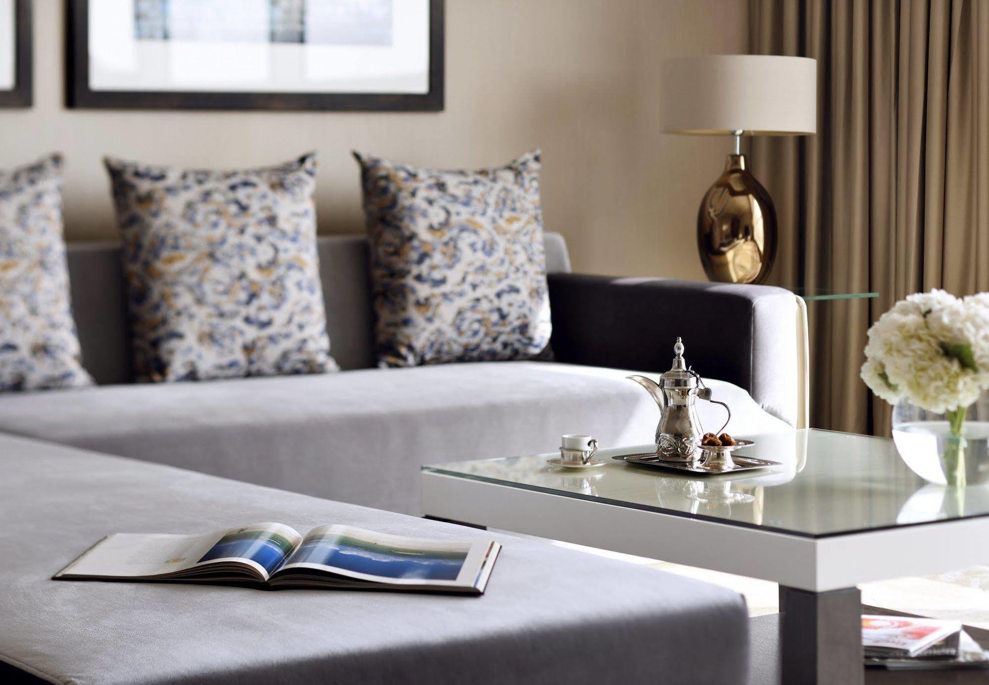 แมริออท เอ็กเซ็คคิวทีฟ อพาร์ตเมนต์ ดาวน์ทาวน์ อาบูดาบี Hotel ภายนอก รูปภาพ
